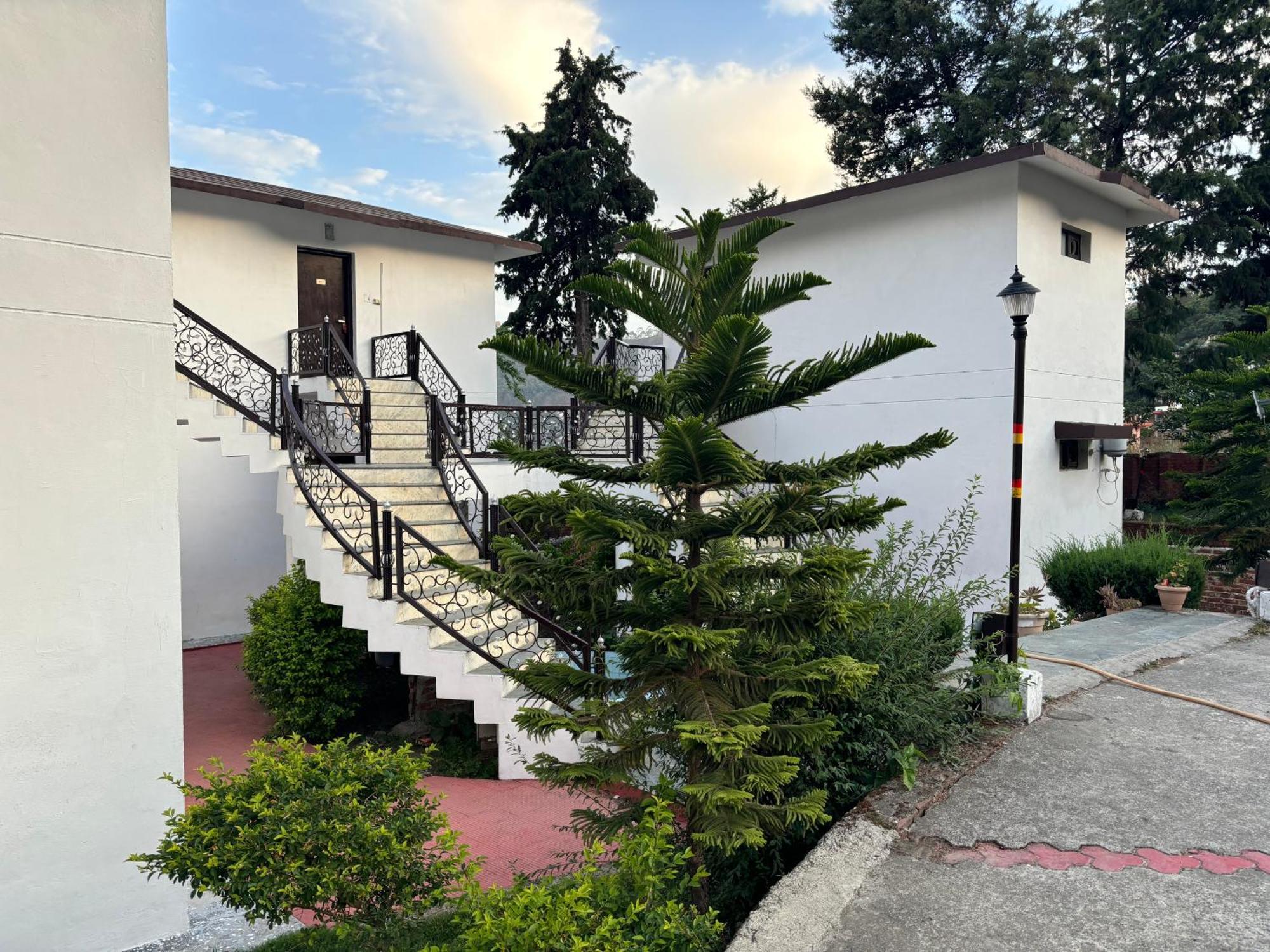 Shikha Resort Ewentbliz Bhīm Tāl Εξωτερικό φωτογραφία